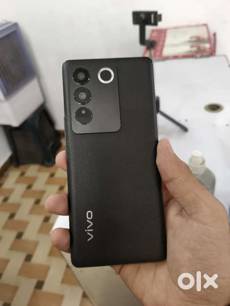 Vivo v27 pro 8 /128 - iqoo neo 7 8/128 full fresh condition scratchles