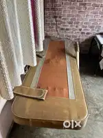 Vigen medical massage bed