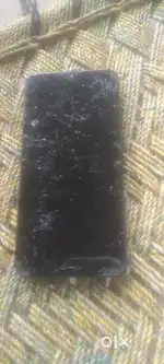 Touch kharab hai iski screen bahut sahi hai battery bhi Sahi chalti h