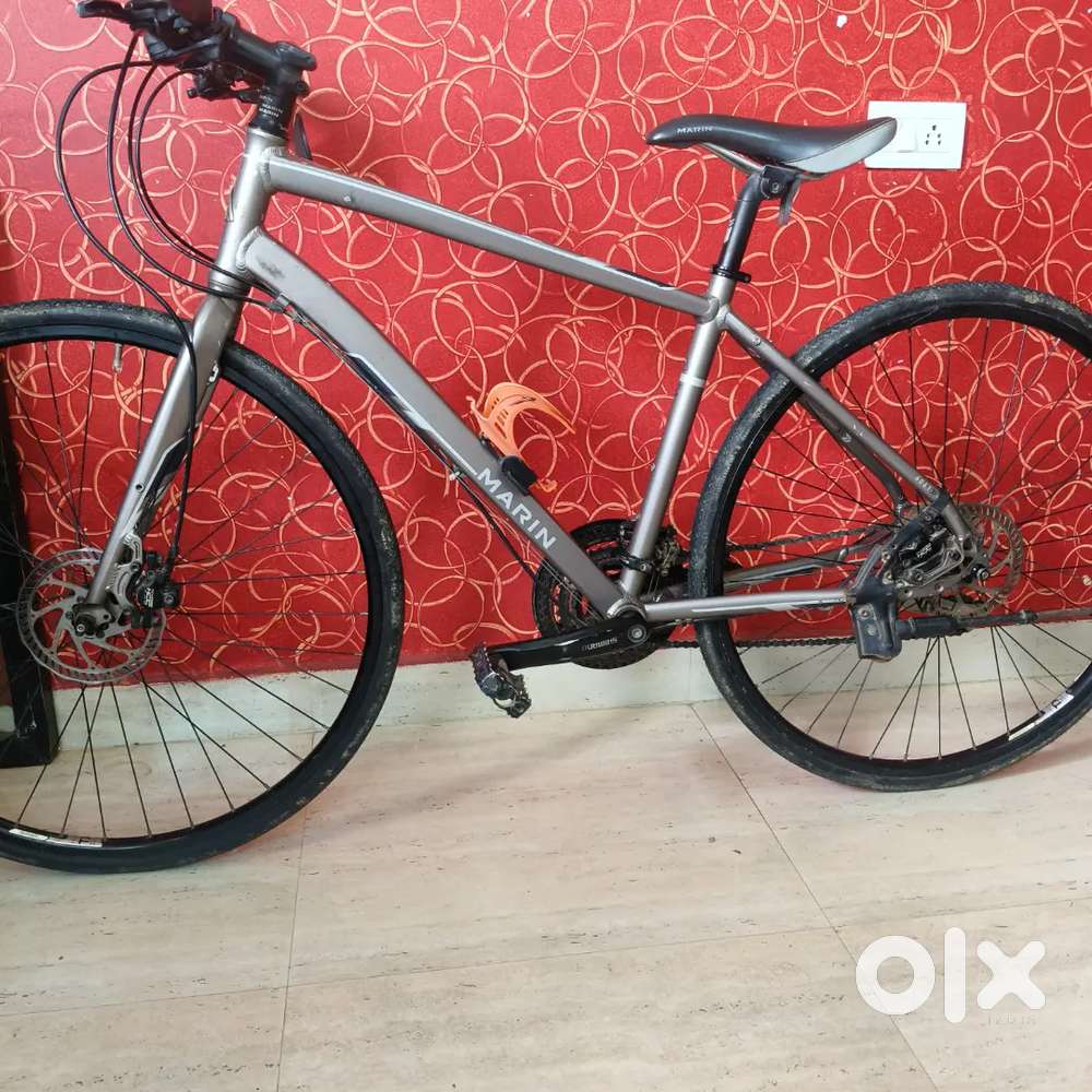 Marin Fairfax SC 3 hybrid bike