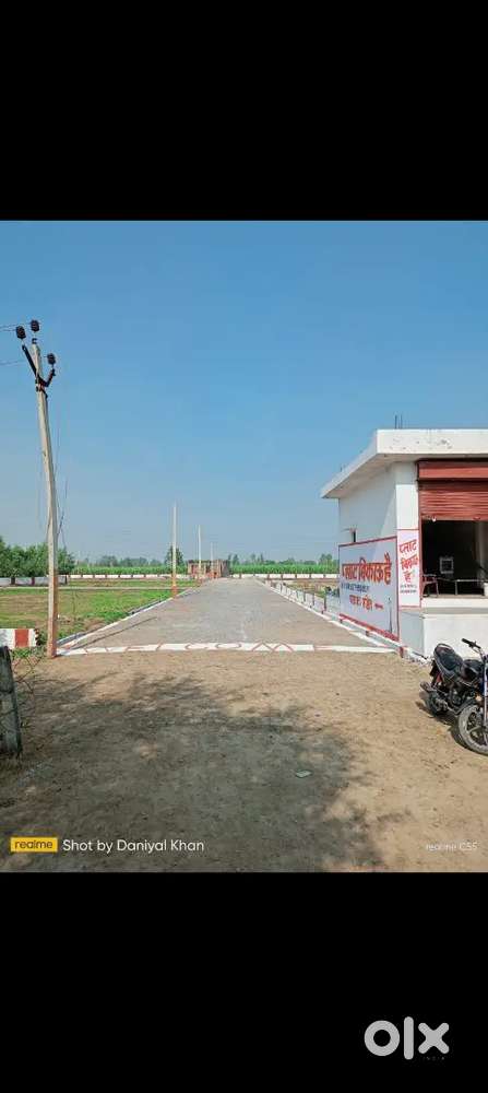 Residential plots at Tilhar on Highway