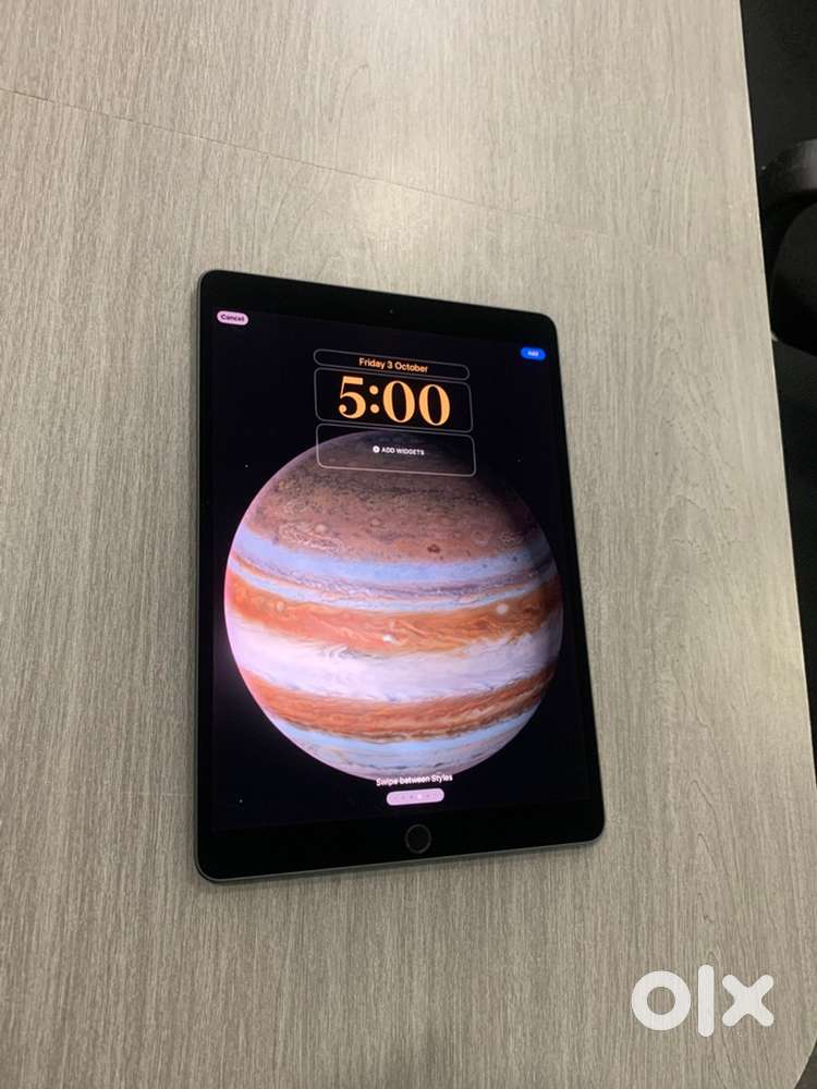 Apple iPad Air 3rd Gen / 8MP Rear, 7MP Front Camera