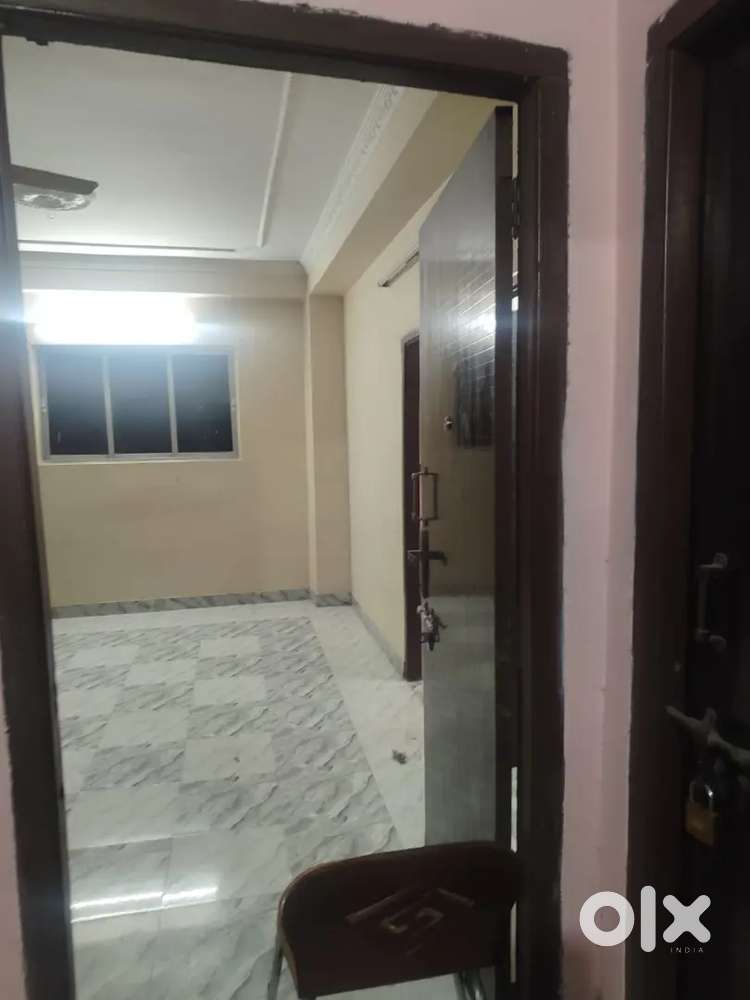 2 BHK flat for sale near Gulshan colony auto stand