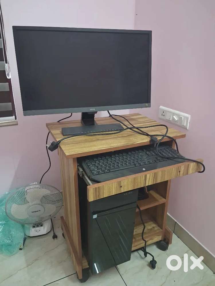 Desktop with lcd monitor and keyboard 3 years old