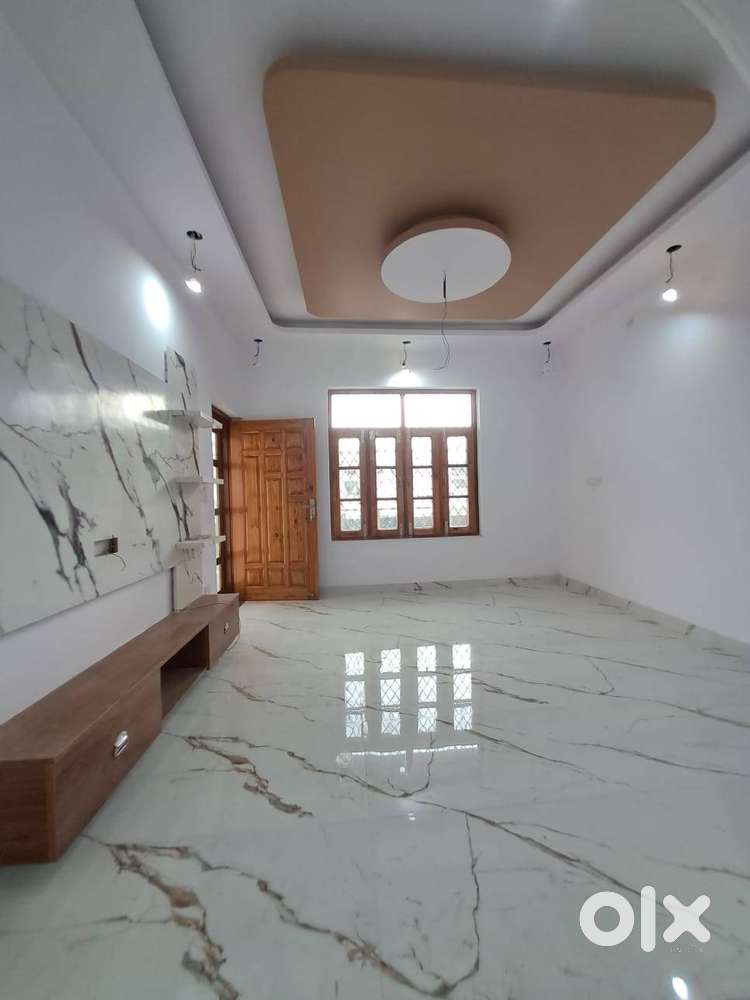 BEAUTIFUL DESIGNER VILLA FOR SALE IN VIJAY PAR EXTENSION ON 40 FT ROAD