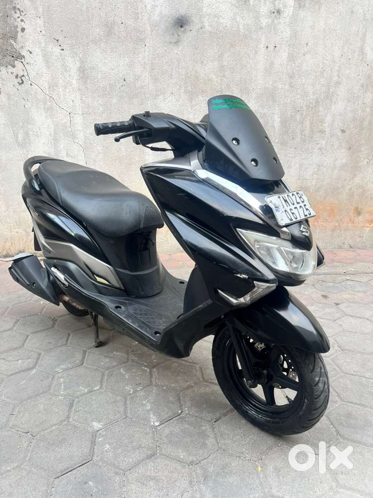 2019 MAY SUZUKI BURGMAN STREET 125 DISC ALLOY WHEELS SELF START BS4