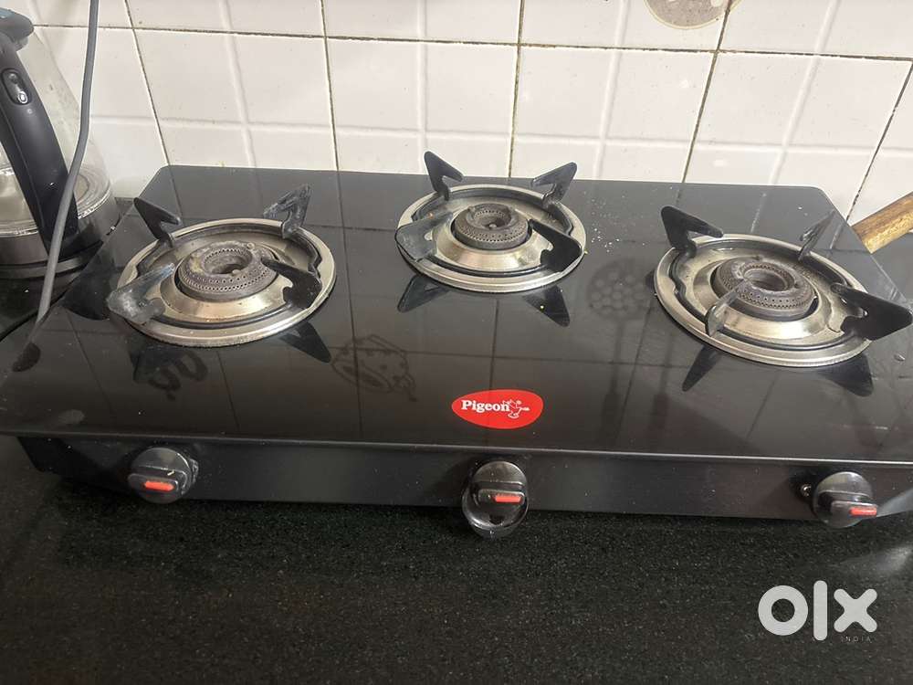 Pigeon Gas stove 3 burner glass material