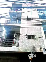 Jad se Makan 4 Manjil banaa hua