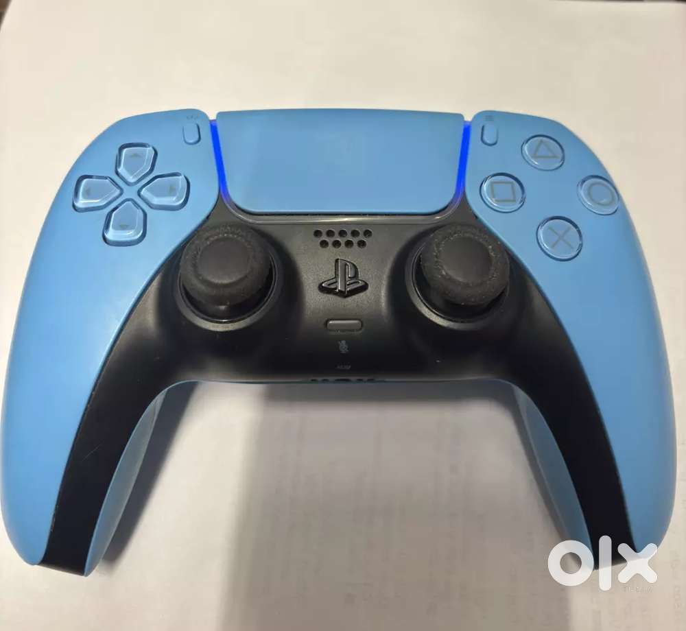 Ps5 Dualsense controller _ lce blue (mint condition )