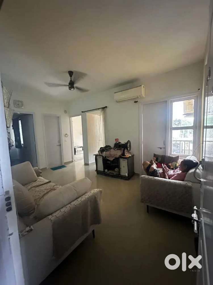 1 rent advance 1 rent deposit & 1600 maintanance no brokerage