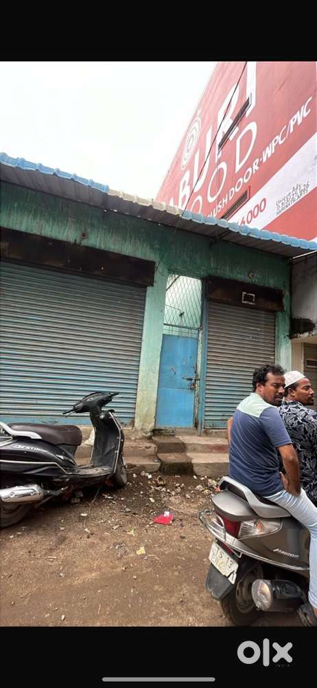 100 square yard old indipendent house for sale at attapur pillr no 109
