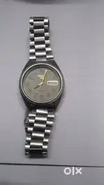 15 years old, SEIKO AUTOMATIC Watch Rs. 8,000