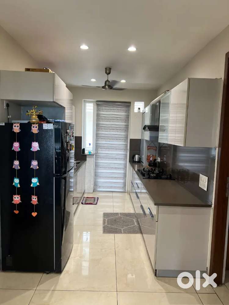 3 BHK semi furnished flat available for rent in sector 85