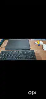 i 3 Laptop LENOVA 6GB RAM 500 HDD