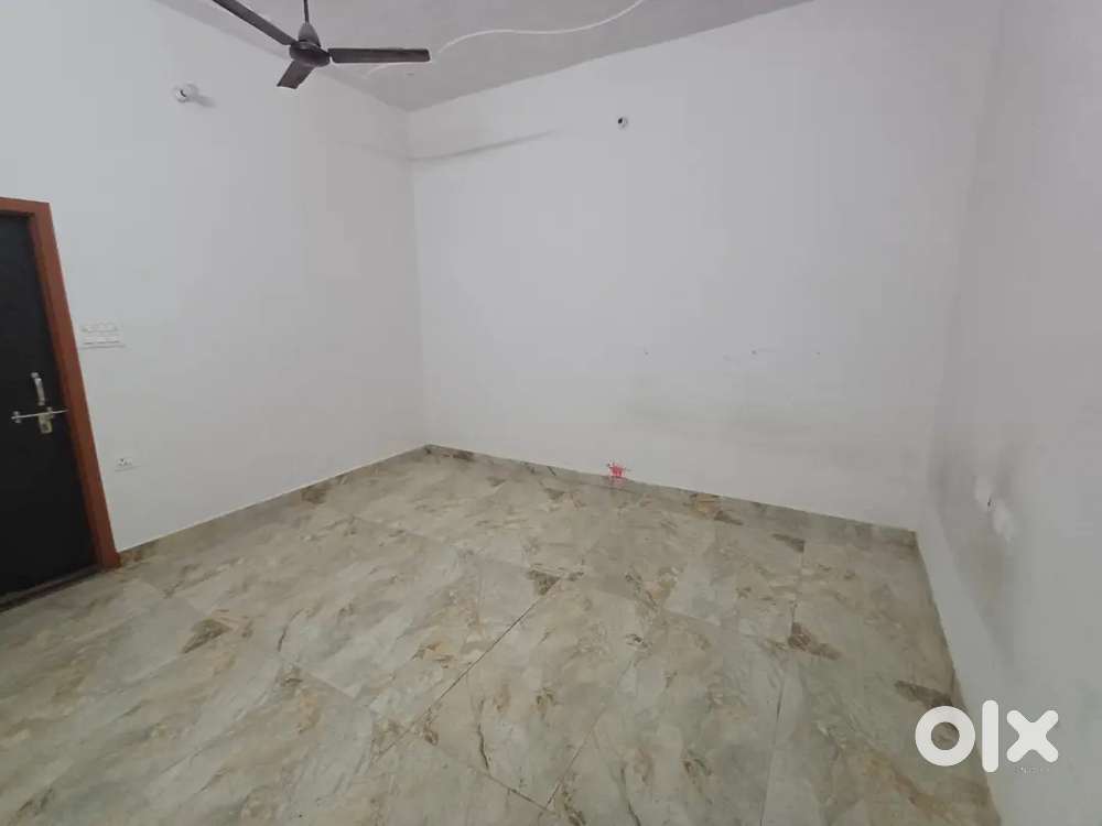 1Room Kitchen for rent in Madhav Puri Maholi Road Mathura