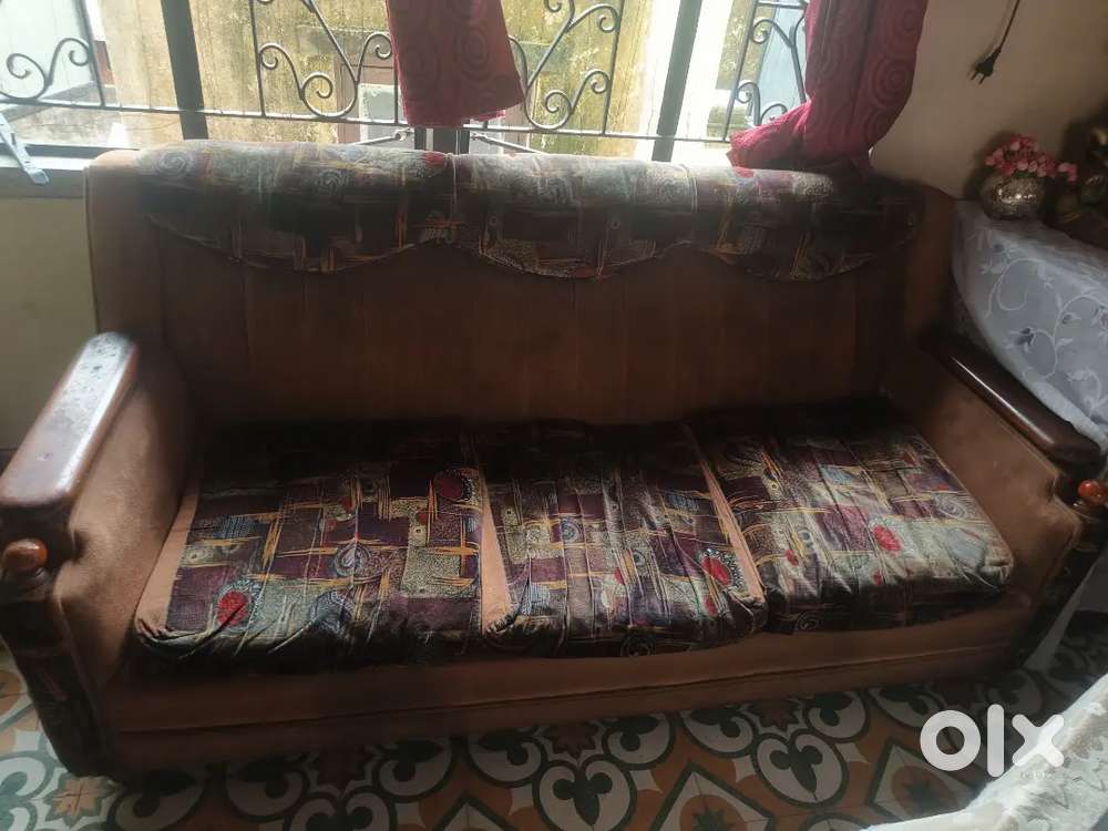 Best condition sofa 3 seater
