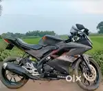 Yamaha R15 V3 black colour, modal 2024,6500km only