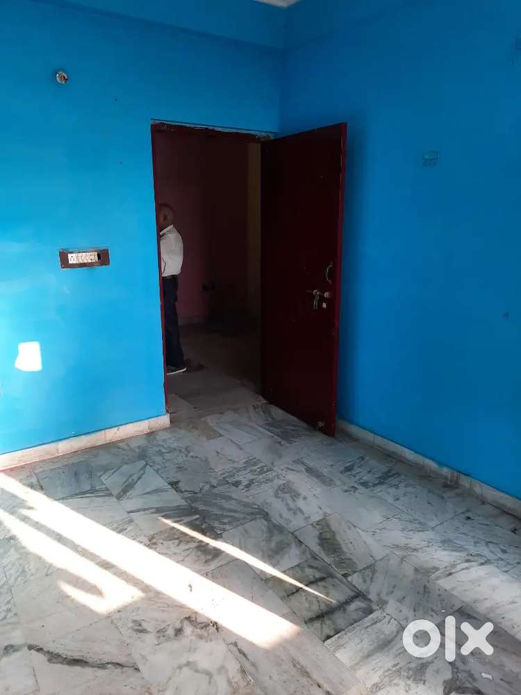 1 bhk flat for sale at Saket nagar and 3 rooms portion for rent
