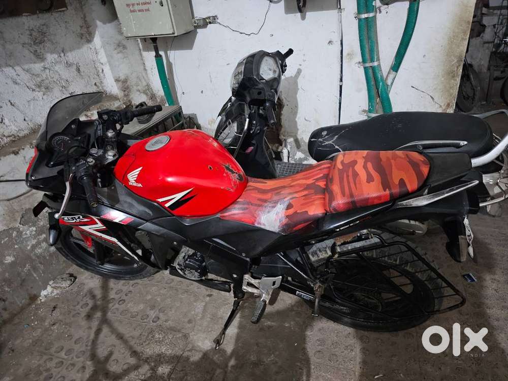 Honda cbr 150r 2017