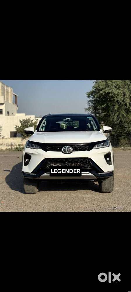 Toyota Fortuner Legender 4X4 AT 2.8, 2023, Diesel