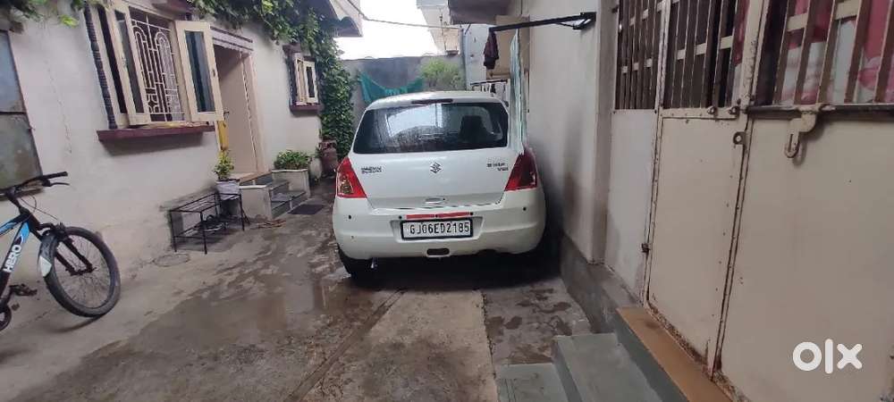 Maruti Suzuki Swift 2011 Diesel 118000 Km Driven