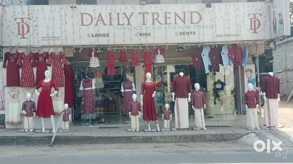 Wanted sales girl Age limit 20-35 Timing 9am-8pm Two casual leave