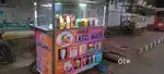 This is non motor vehicle only purpose food truck