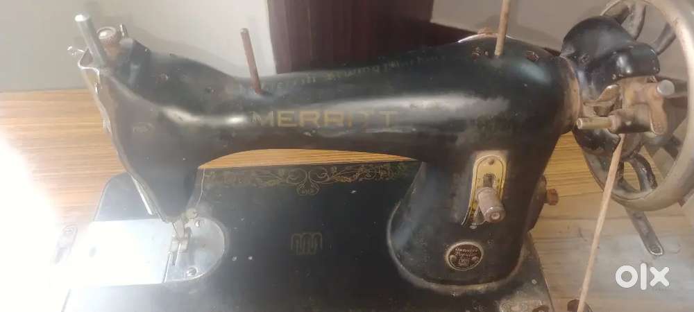 Merrit Sewing Machine