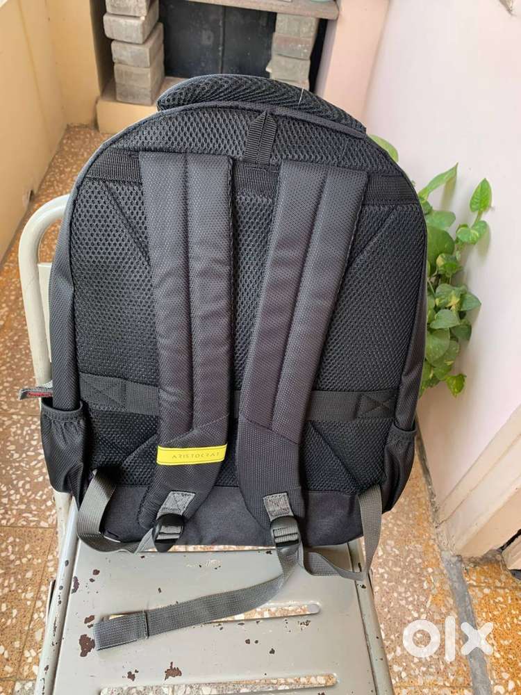 Brand new ARISTOCRAT  Medium 25 L Laptop Backpack Vortex Black