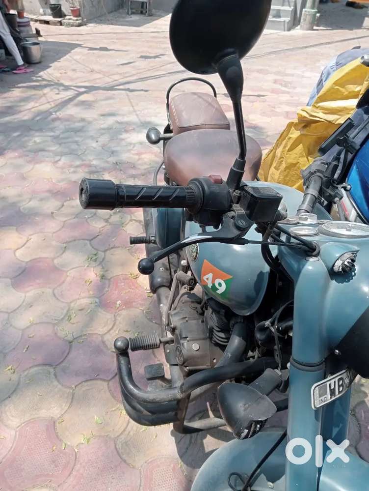 Royal Enfield classic 350 top modal