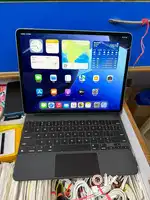 Apple ipad air 13inch 128gb wifi like new with 1 month testing war