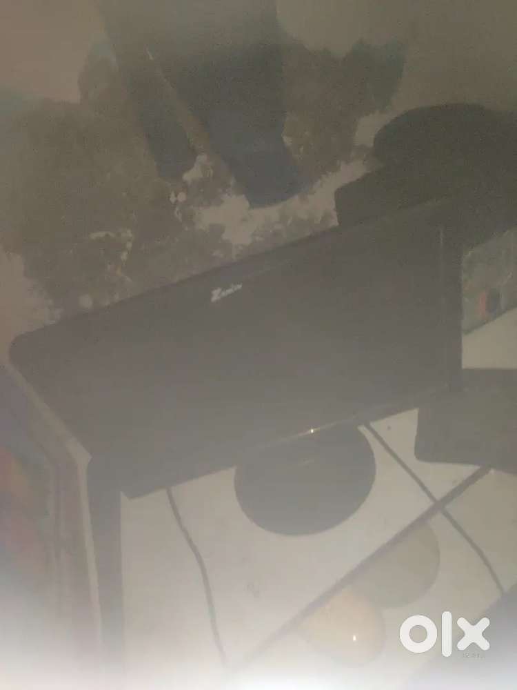 Monitor and DDR3 4gb ram