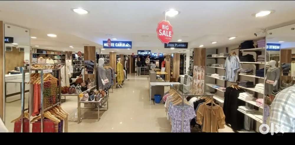 Showroom single floor