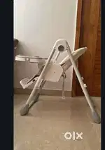 R for rabbit feeding high chair