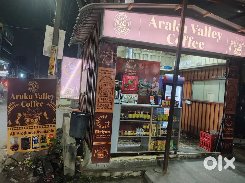 Tea & Coffee shop container for sale