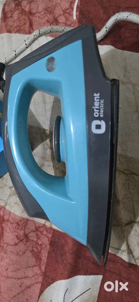 Orient 1000w dry iron