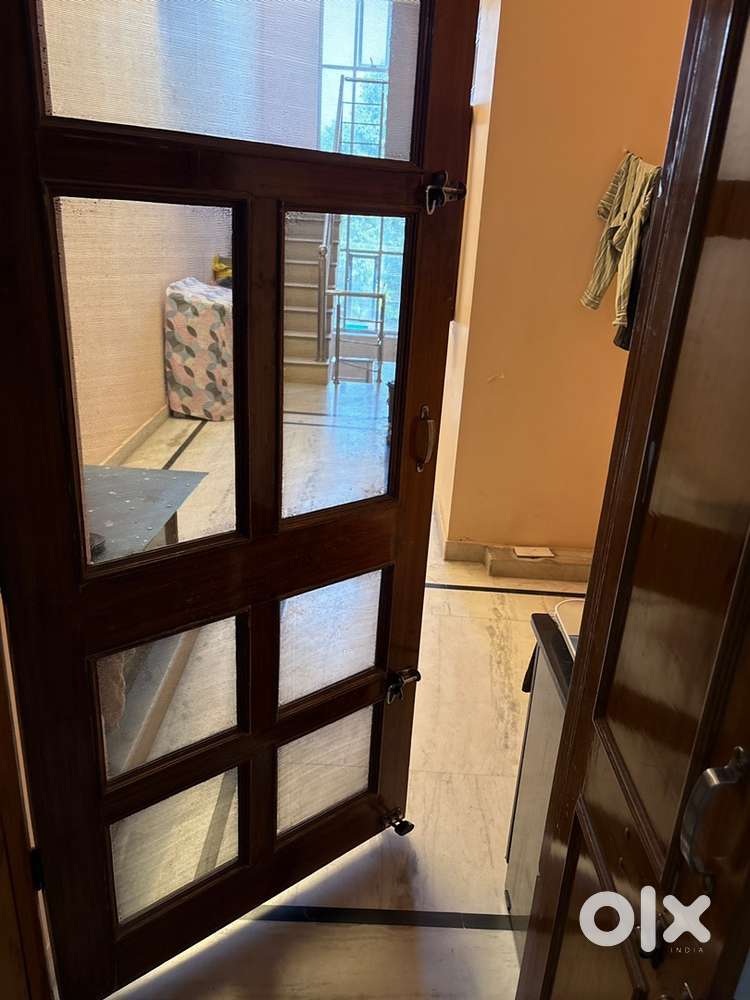 Job female and student 5000 rs