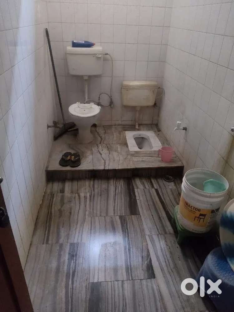 Lighted and fully circulated room at Ashok Nagar road number 8