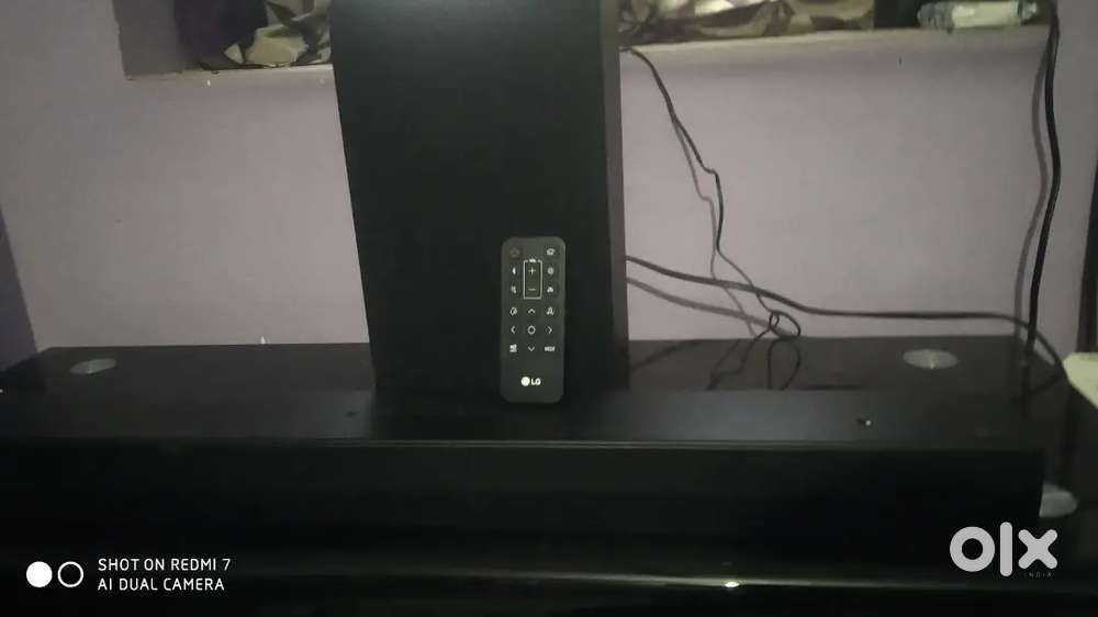 LG Soundbar with subwoofer (1 month hardly used)