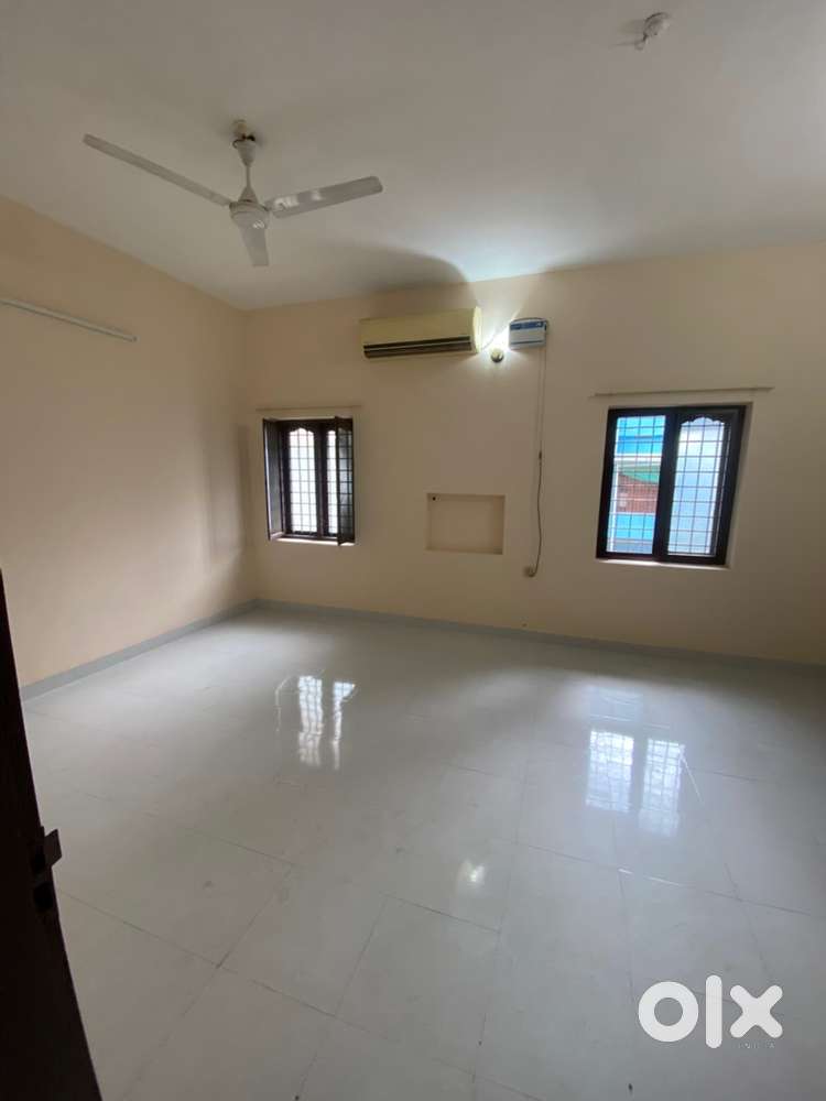 2 BHK Independent House (First Floor) for Rent
