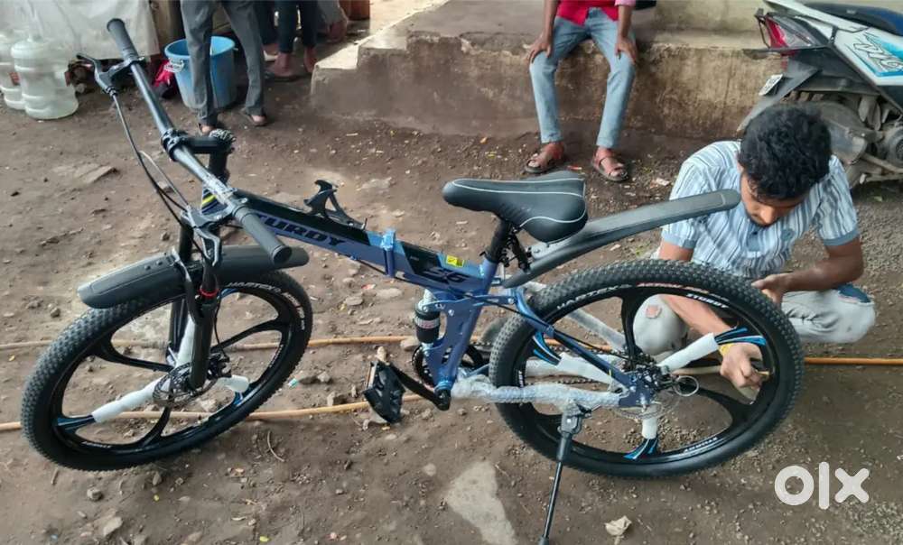STURDY 56 mountain BicycleUnused, disc brakes,1 month old