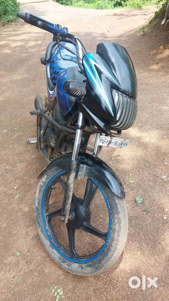 Gadi ek no hai koi kharabi nahi hai lene bala hi message kren