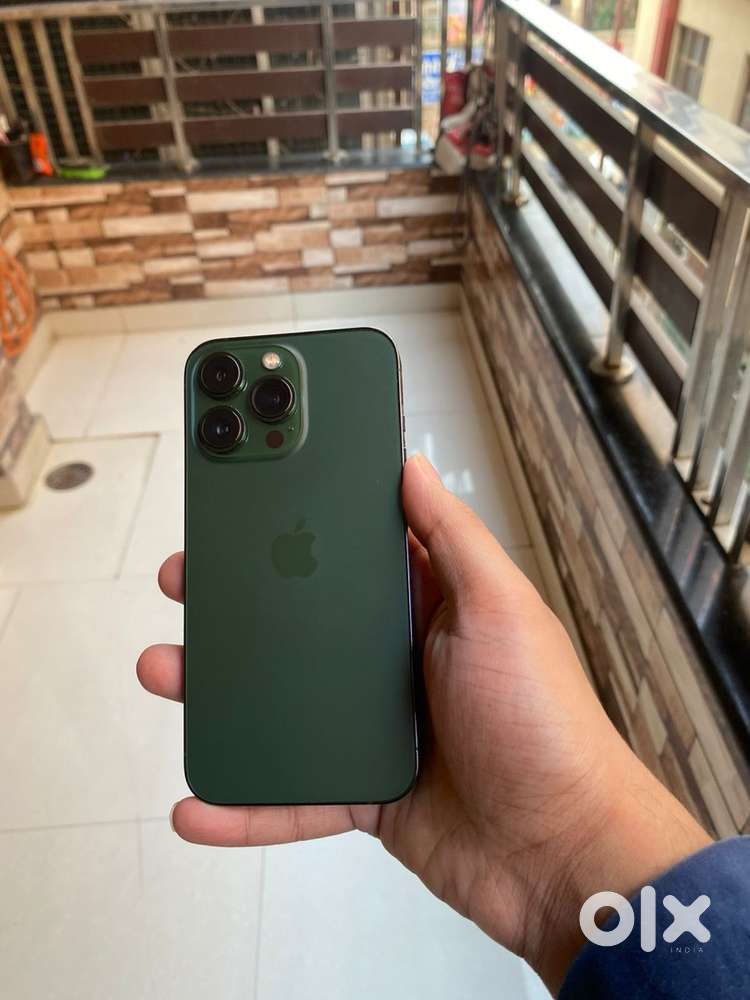 iPhone 13pro 128gb 82%battery health in mint condition only phone