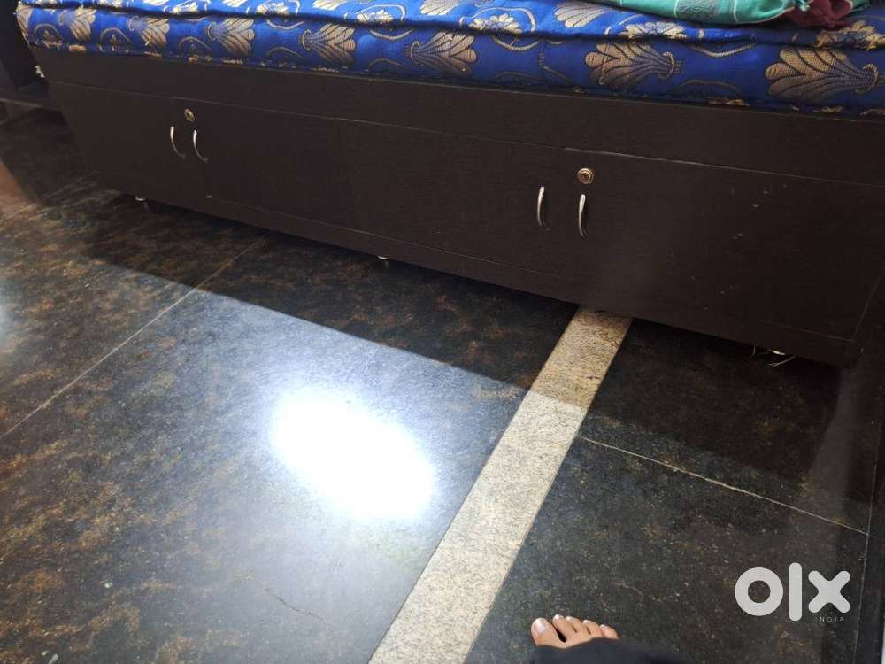Single cot