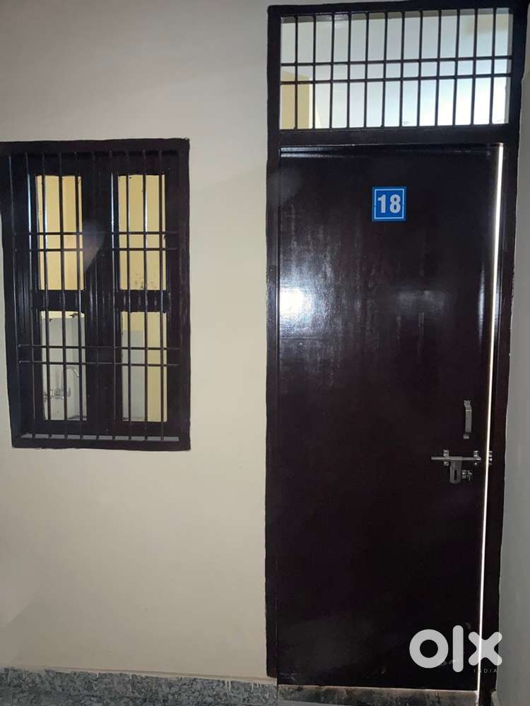1 Room attached kitchen and bathroom