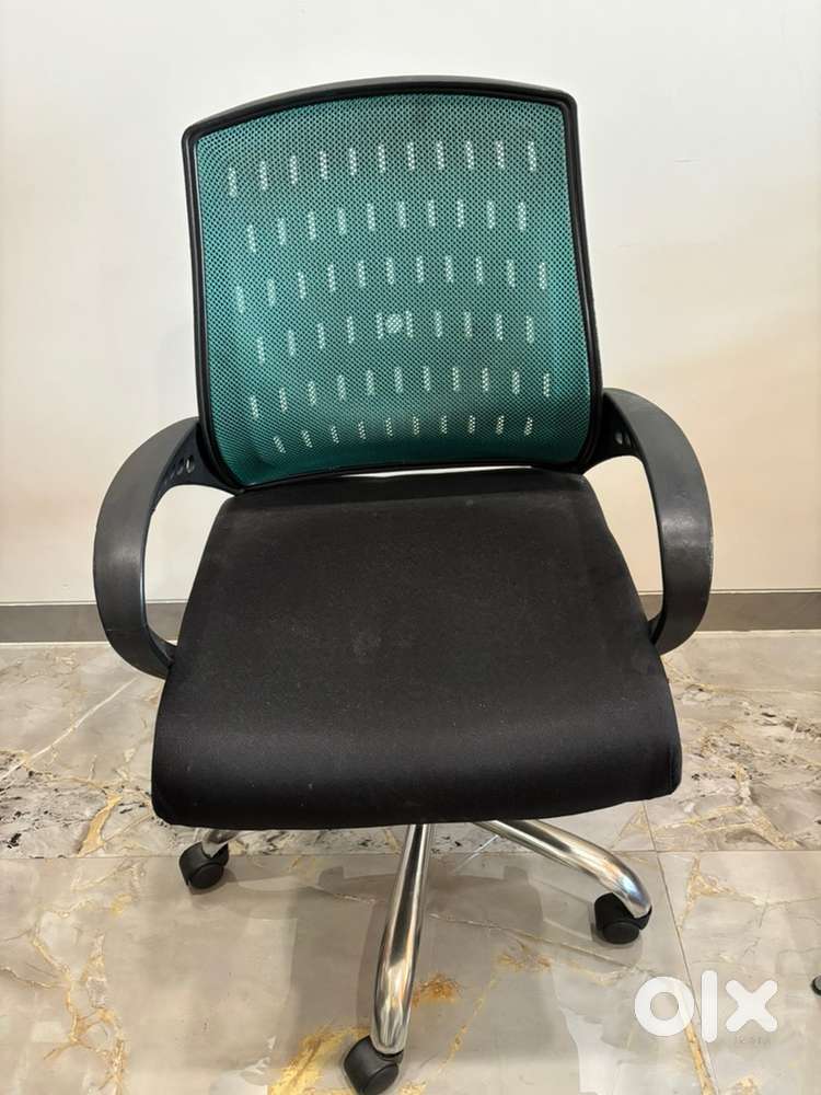 Executive Chairs limi