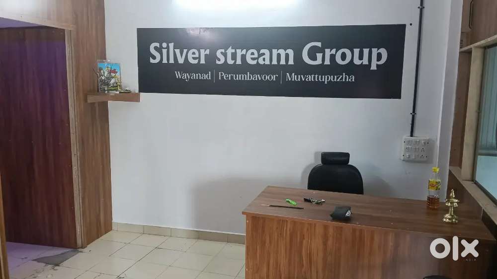 Spa recepshenist female only