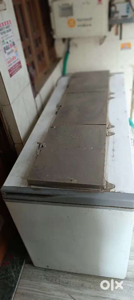 Western deep freezer