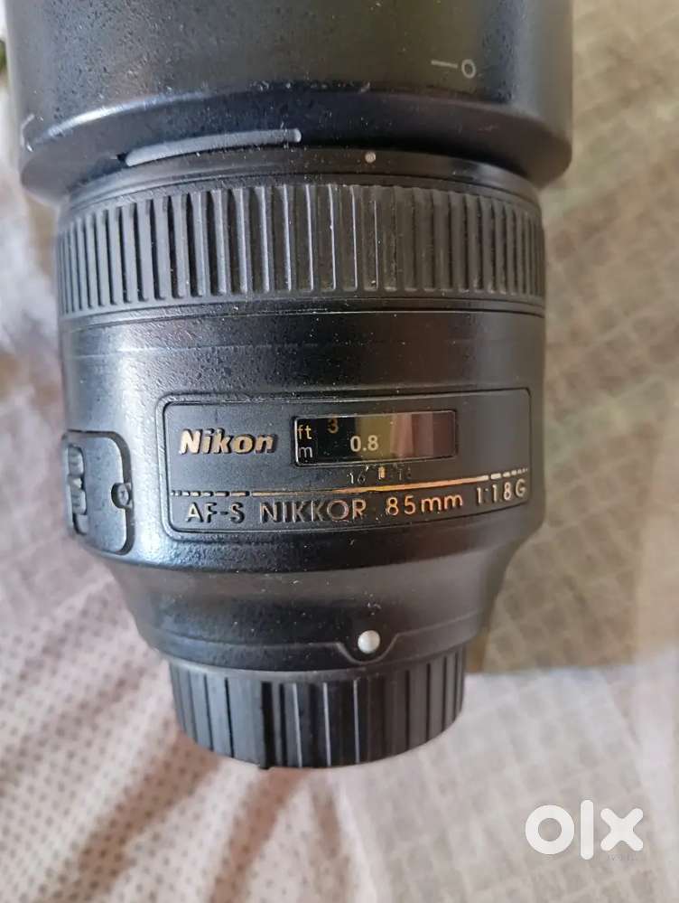 Nikon lens 85mm 2years old