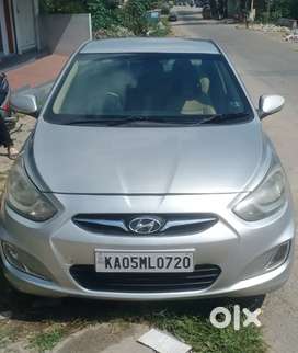 Hyundai Fluidic Verna 2012